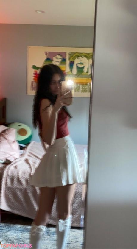 Cwaudiia nude leaked OnlyFans pic