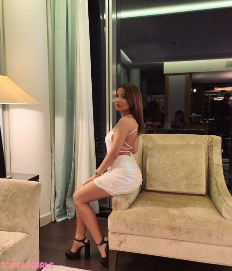 Helia nude leaked OnlyFans pic