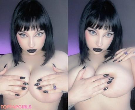 Nikkitagothfree nude leaked OnlyFans pic