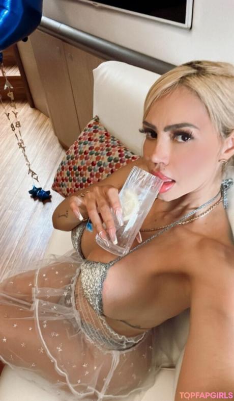 Alexa nude leaked OnlyFans pic