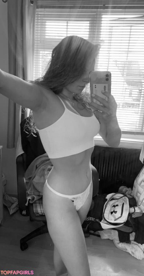 Ieshapiritofree nude leaked OnlyFans pic