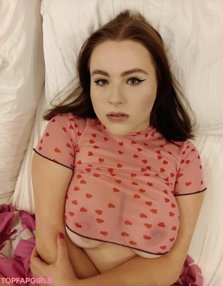 BustyQueenVicky nude leaked OnlyFans pic