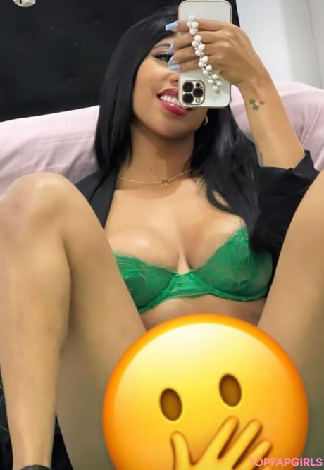 Julha nude leaked OnlyFans pic