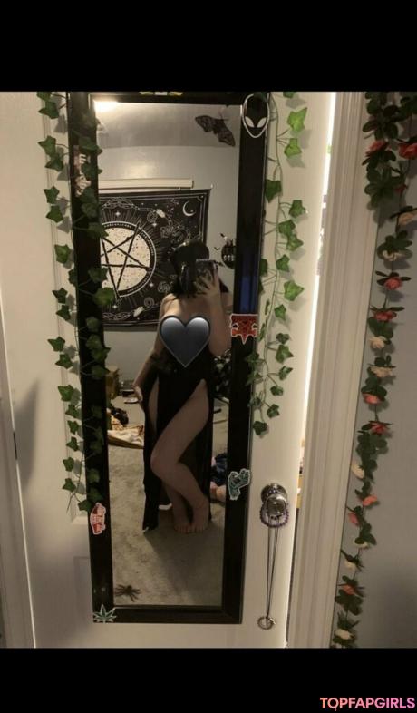 Vampirerot nude leaked OnlyFans pic