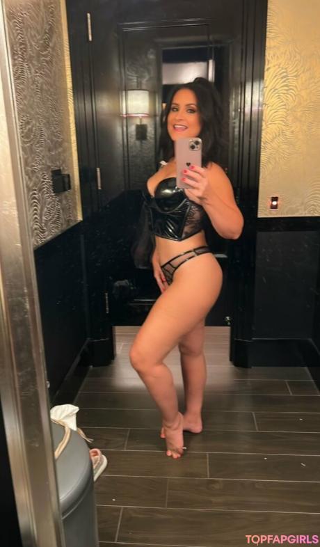 Miss nude leaked OnlyFans pic