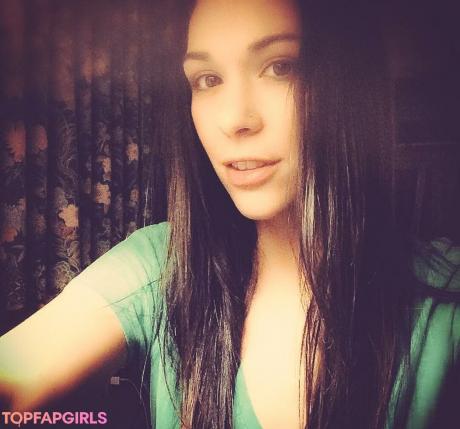 Adrienneadora nude leaked OnlyFans pic