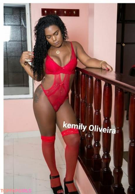Kemily nude leaked OnlyFans pic