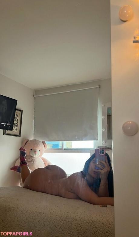 Kloe nude leaked OnlyFans pic