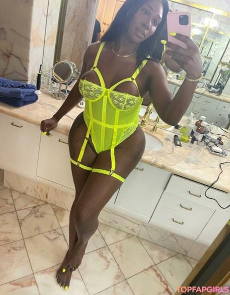 Ts nude leaked OnlyFans pic