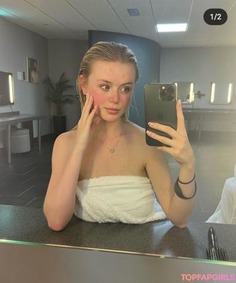 Olivia nude leaked OnlyFans pic