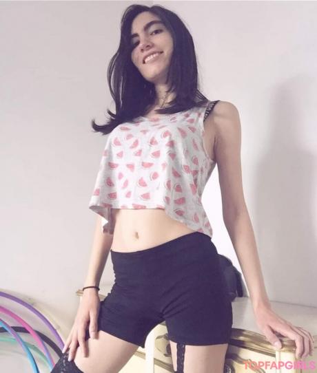 Alenkynar nude leaked OnlyFans pic
