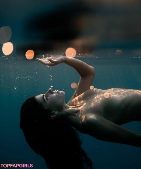 Ariadna nude leaked OnlyFans pic