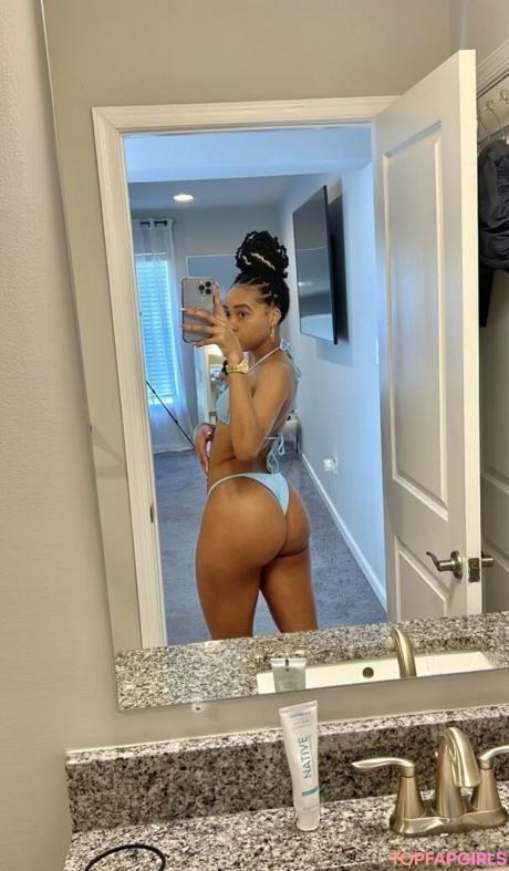 Alleyesondee nude leaked OnlyFans pic