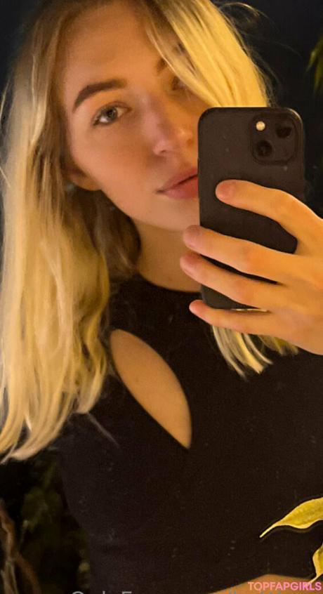 Hottless nude leaked OnlyFans pic