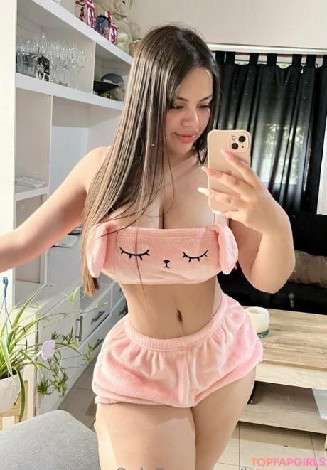 Lunnnaok nude leaked OnlyFans pic