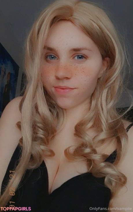 Vampiie nude leaked OnlyFans pic