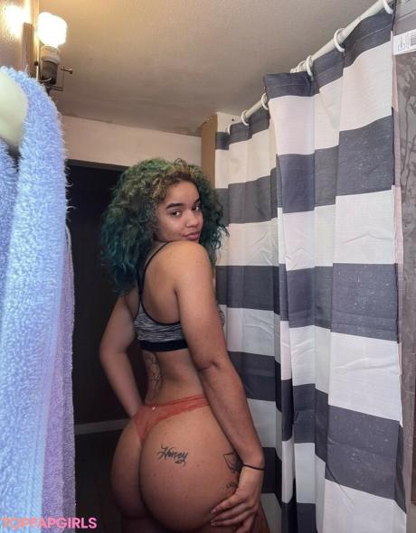 Kindasky nude leaked OnlyFans pic