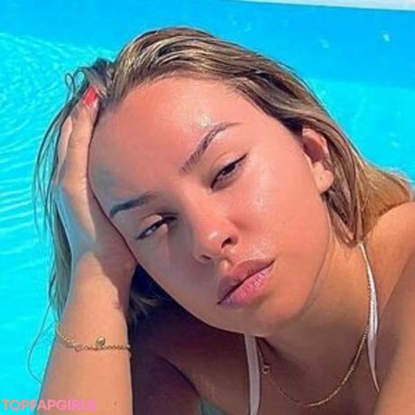 Zynahara nude leaked OnlyFans pic