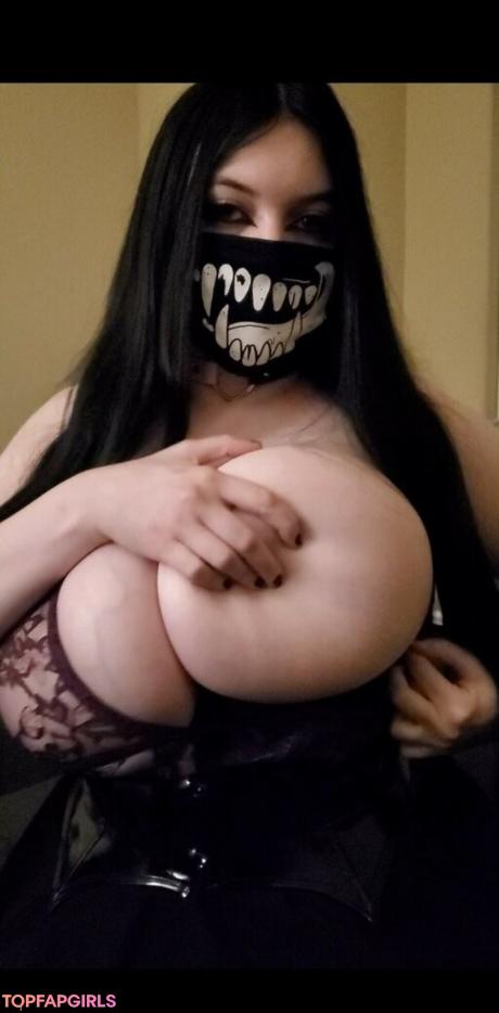 Esskayuwu nude leaked OnlyFans pic