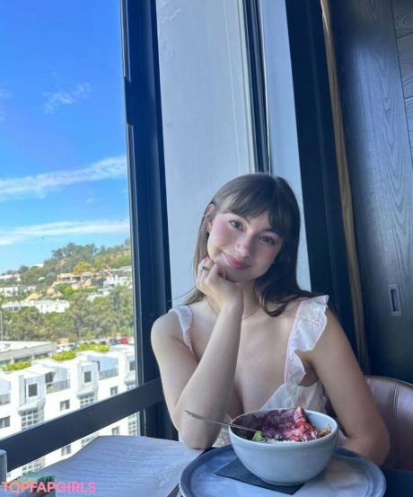 Lauren nude leaked OnlyFans pic