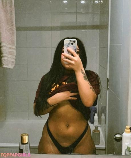 Nachrz nude leaked OnlyFans pic
