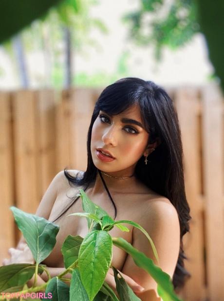 Lil nude leaked OnlyFans pic