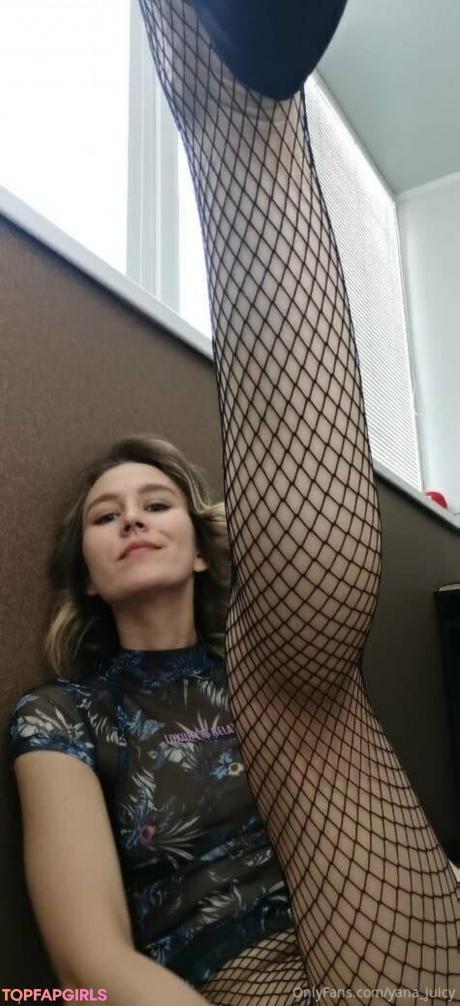 Yanajuicy nude leaked OnlyFans pic