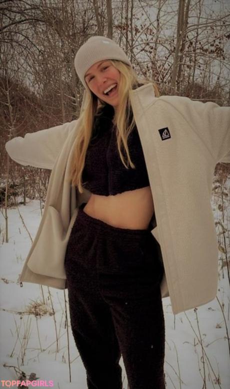 Eugenie nude leaked OnlyFans pic
