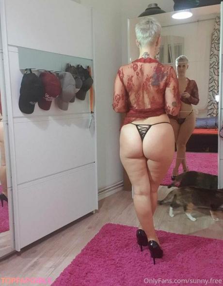 Famez_de nude leaked OnlyFans pic
