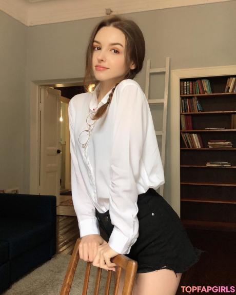 Elina nude leaked OnlyFans pic