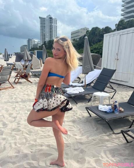 Alex nude leaked OnlyFans pic