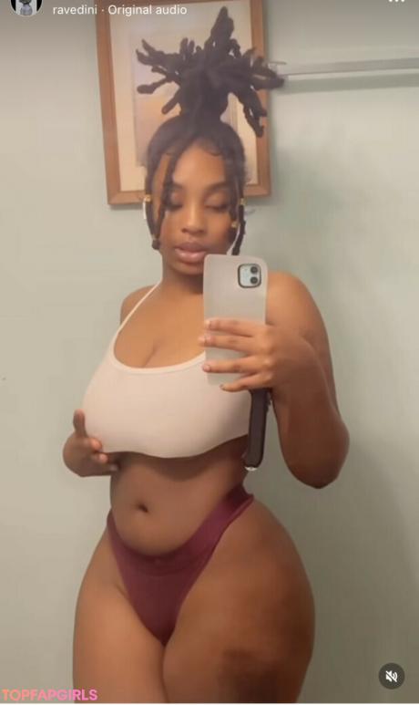 Ravedini nude leaked OnlyFans pic