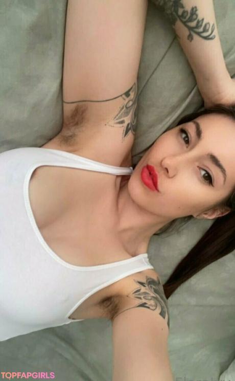 Floraivyfree nude leaked OnlyFans pic