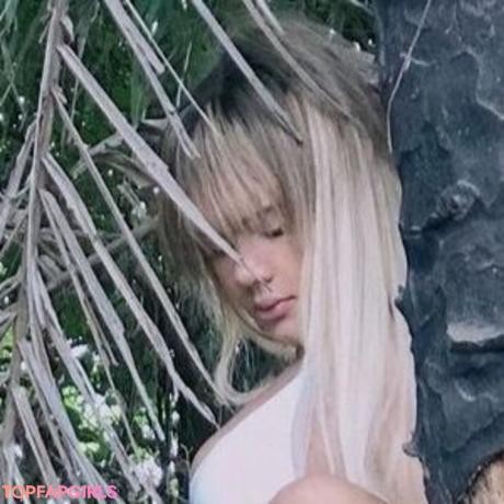 Meninas nude leaked OnlyFans pic