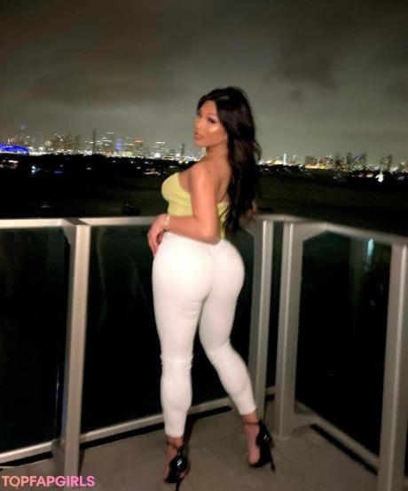 Jaslyn nude leaked OnlyFans pic