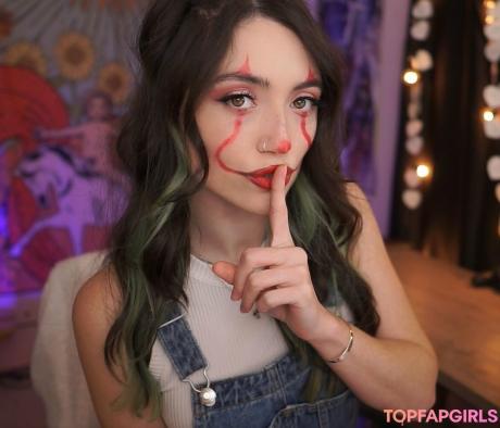 Skyytea nude leaked OnlyFans pic