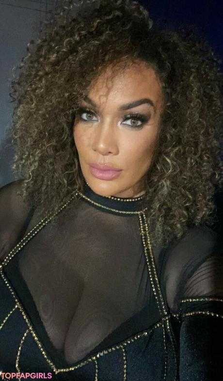 Nia nude leaked OnlyFans pic