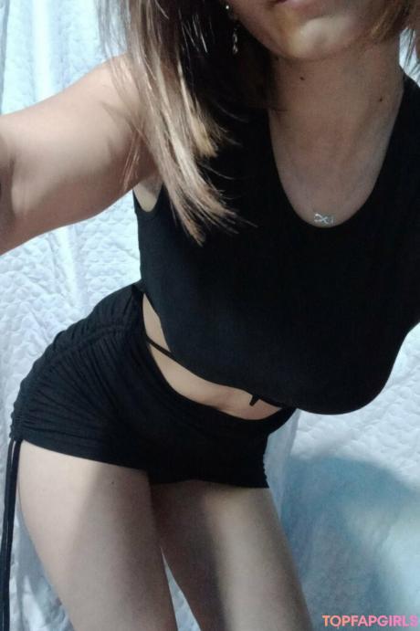Raluca nude leaked OnlyFans pic