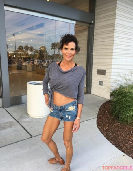 Atomicmilf3 nude leaked OnlyFans pic