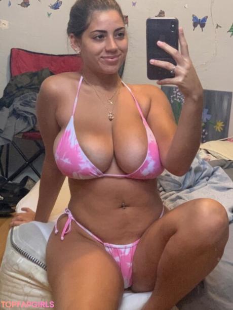 Lyss nude leaked OnlyFans pic