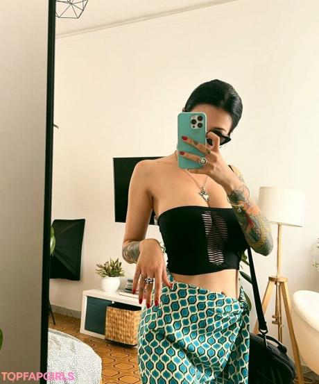 Inkedsmokinggirl nude leaked OnlyFans pic