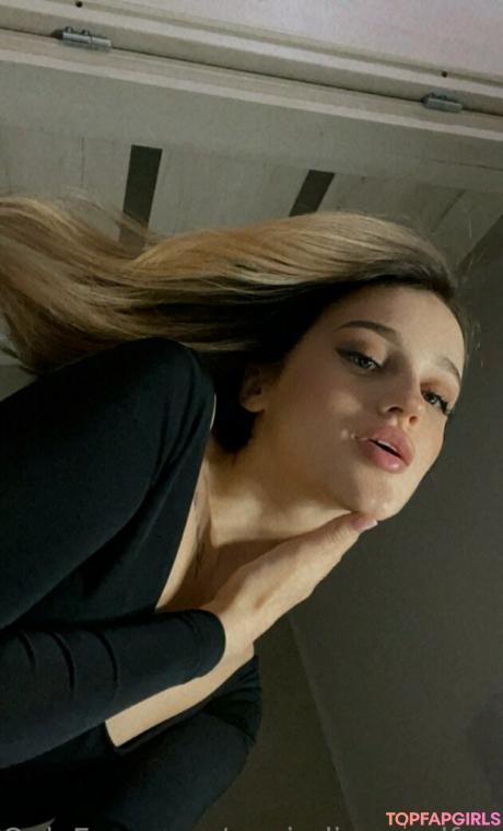 Anniediamondfree nude leaked OnlyFans pic