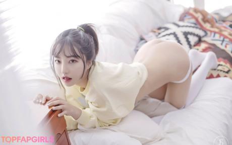 HaNaRi nude leaked OnlyFans pic