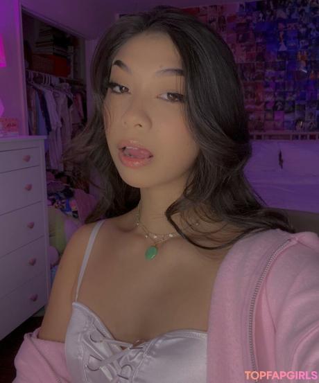 Trin nude leaked OnlyFans pic