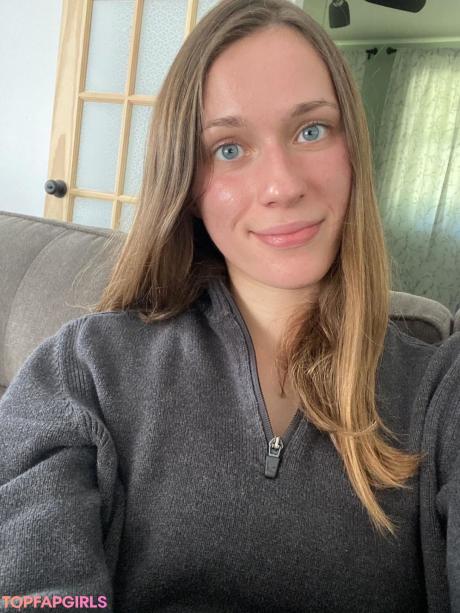 Celeste nude leaked OnlyFans pic