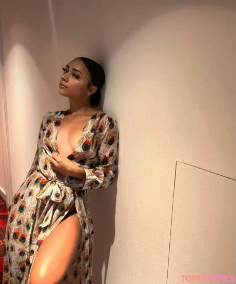Alix nude leaked OnlyFans pic