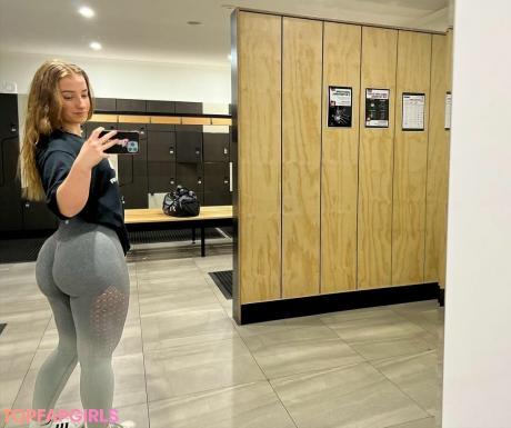 Isobel nude leaked OnlyFans pic