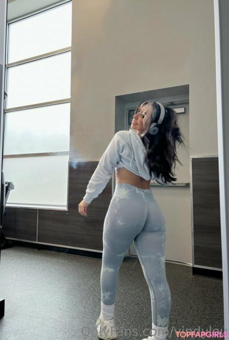 Vindylou nude leaked OnlyFans pic