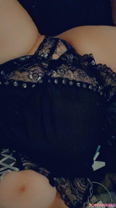 Thescarlettfawx nude leaked OnlyFans pic