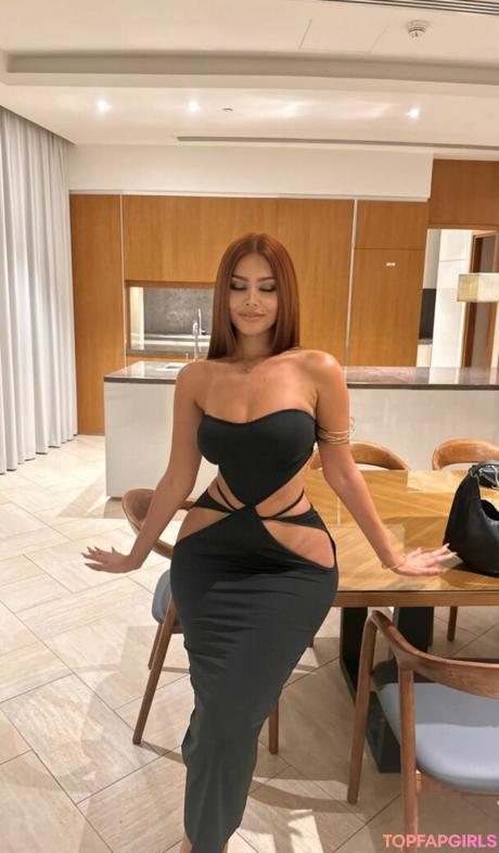 Laurgmzz nude leaked OnlyFans pic